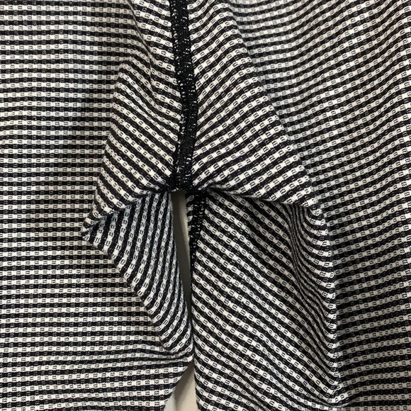 🌸2/$25 Lululemon Black White Wunder Under Crop roll down gingham - Picture 9 of 12